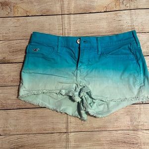 Hollister Women’s dyed denim frayed jean shorts 26
